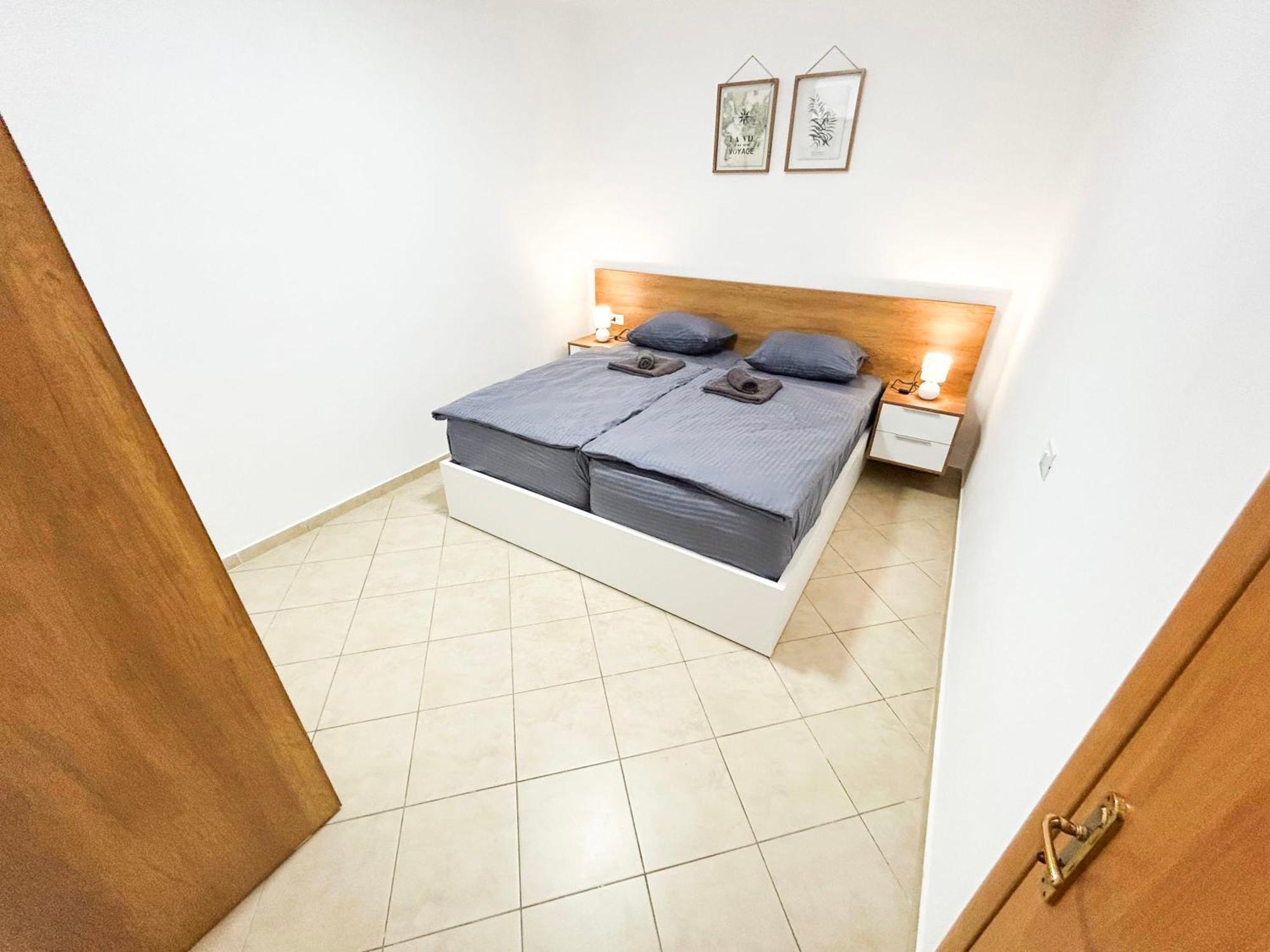 2 Bedroom 980 Апартаменти Дуррес