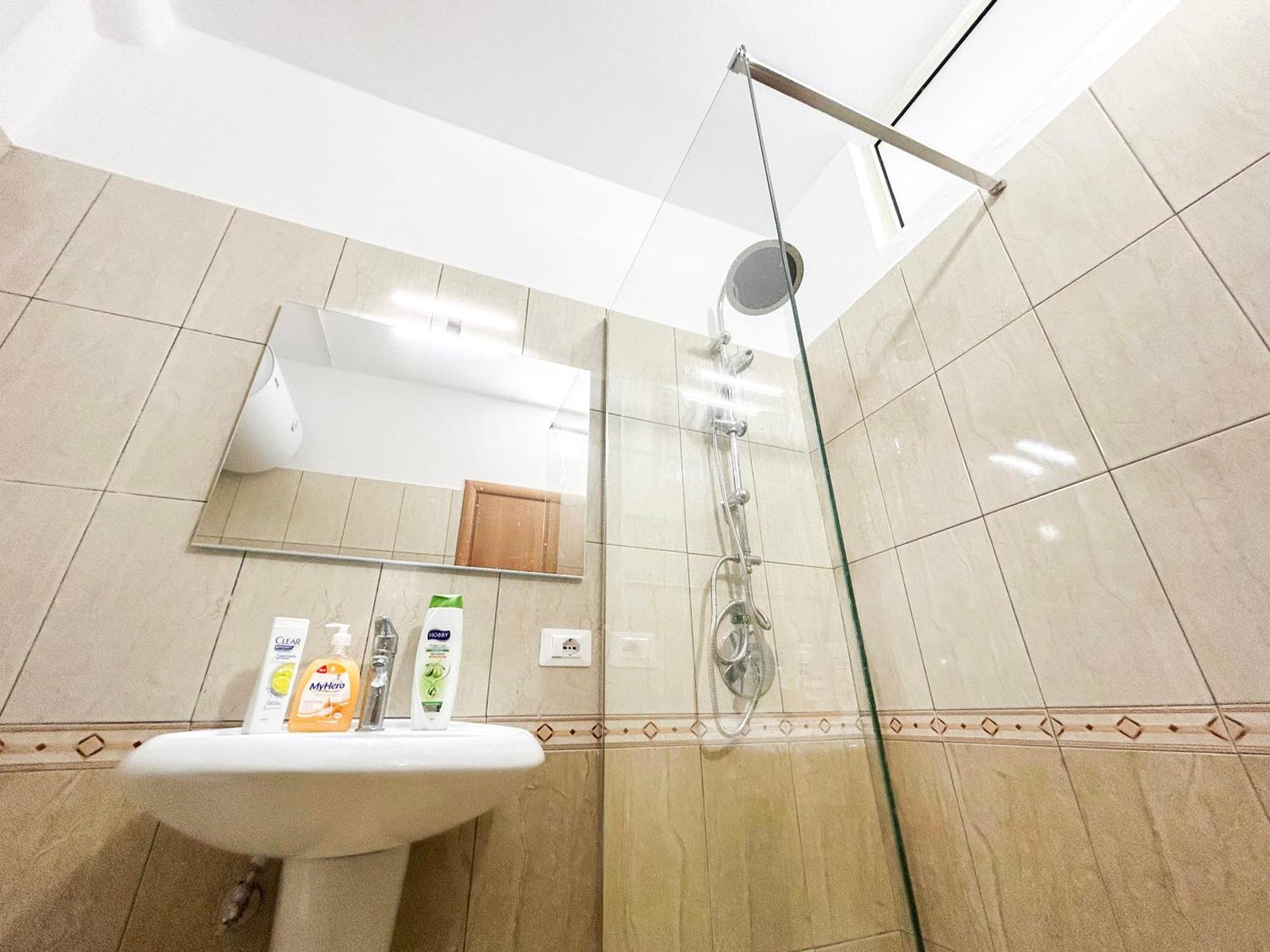 2 Bedroom 980 Апартаменти Дуррес