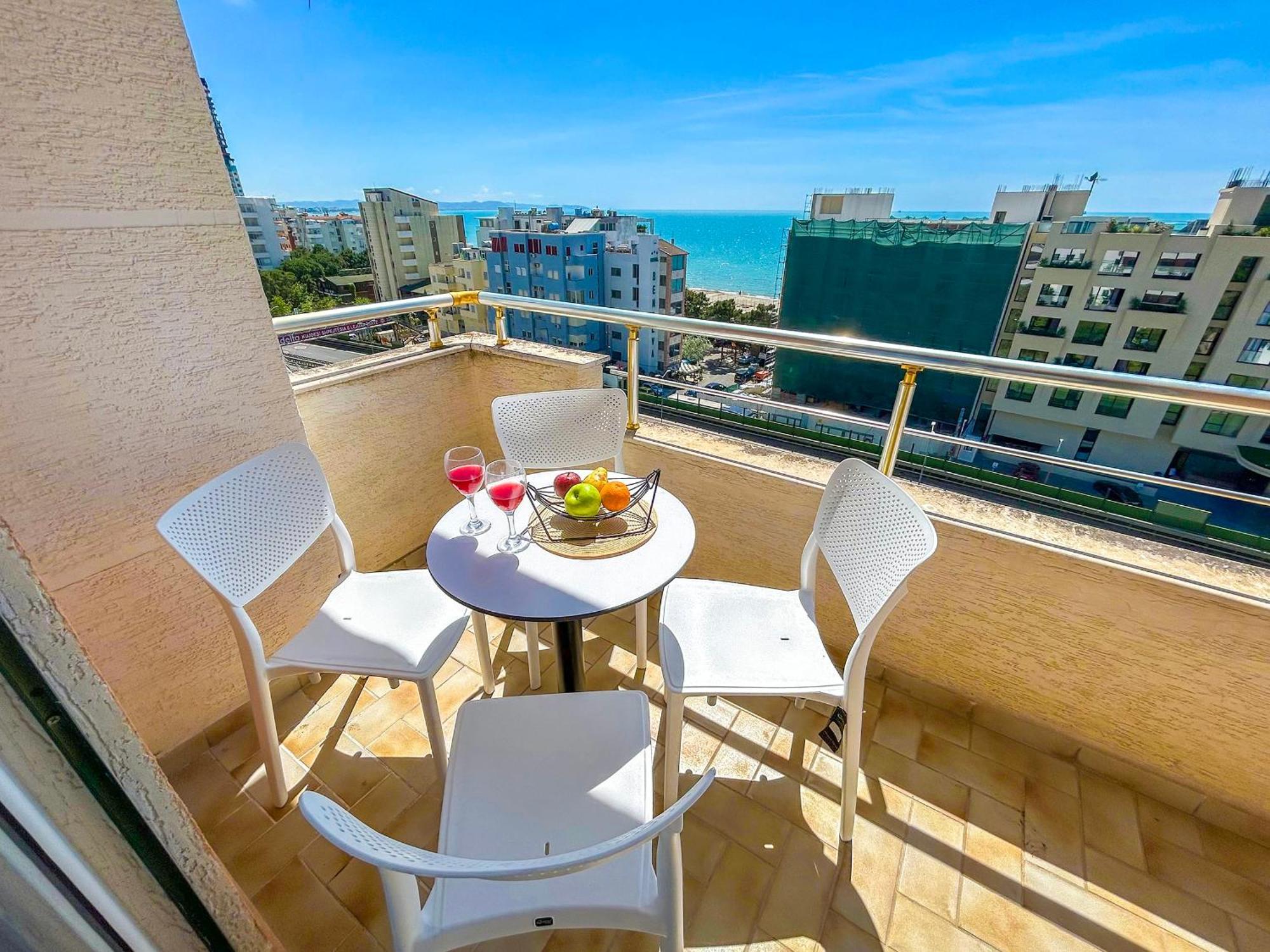 2 Bedroom 980 Апартаменти *