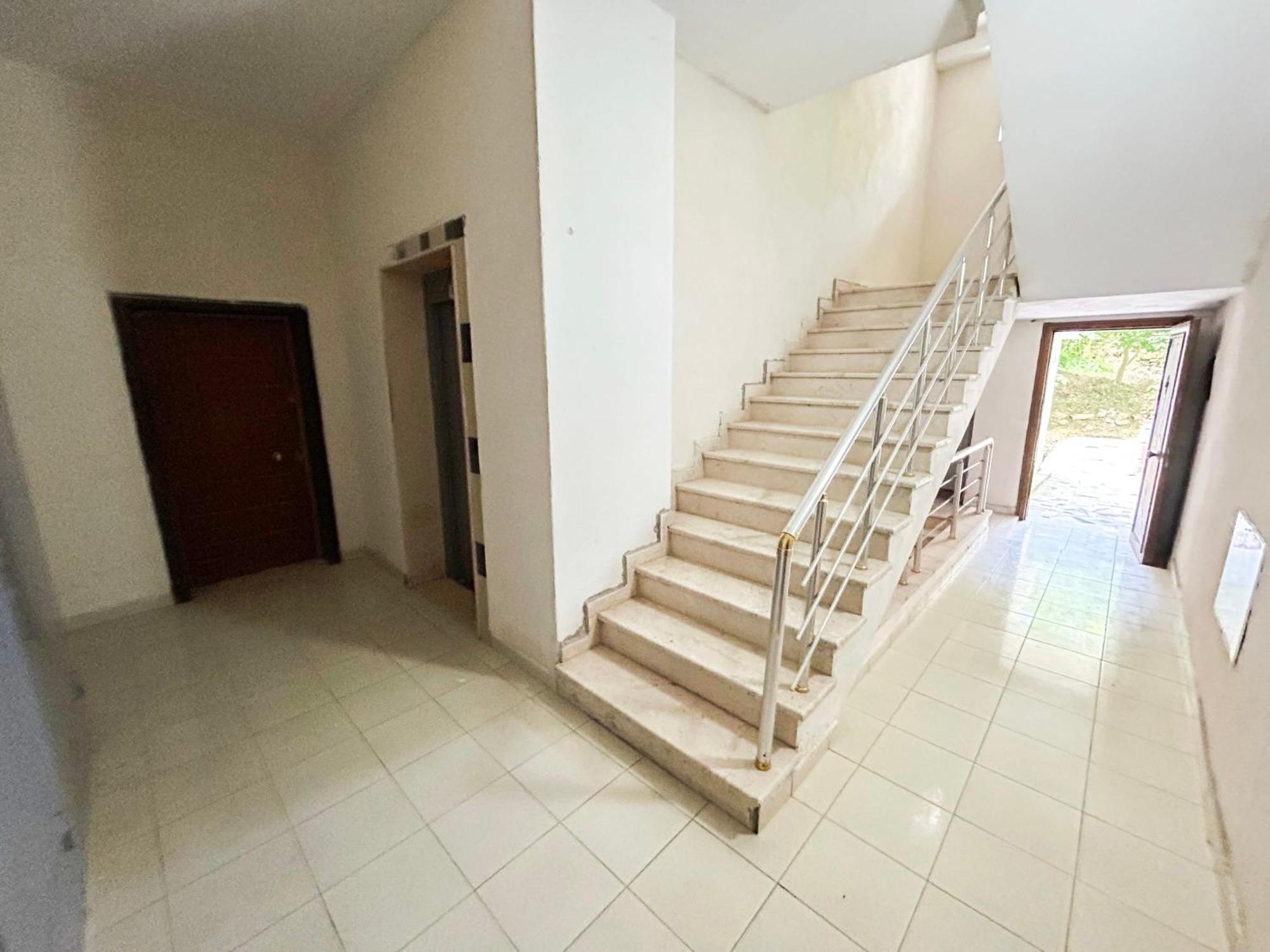 2 Bedroom 980 Appartement *