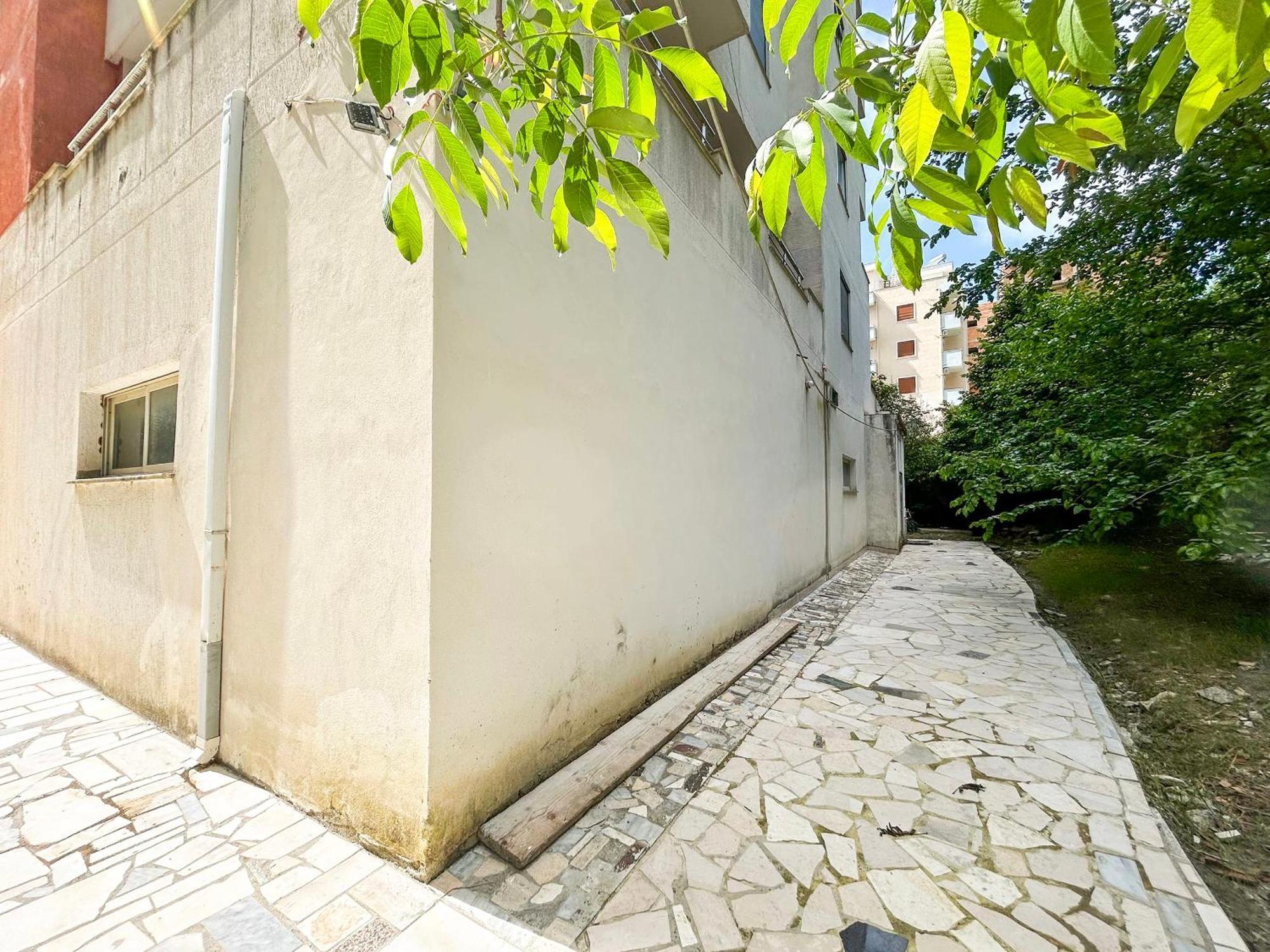 2 Bedroom 980 Appartement Durrës